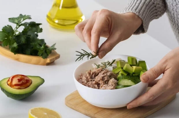 Диетолог Мухина: соблюдение кетодиеты может привести к проблемам с печенью