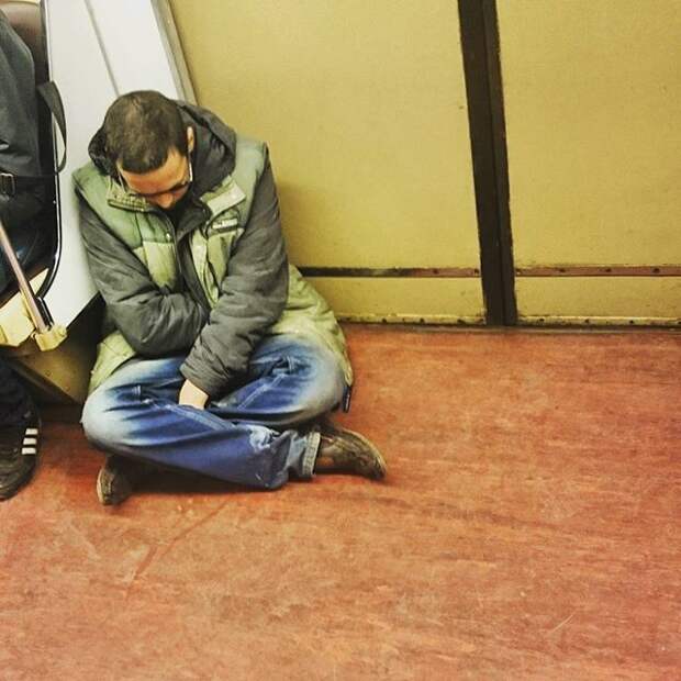 Они не сошли с ума, просто так удобнее комфорт, прикол, юмор