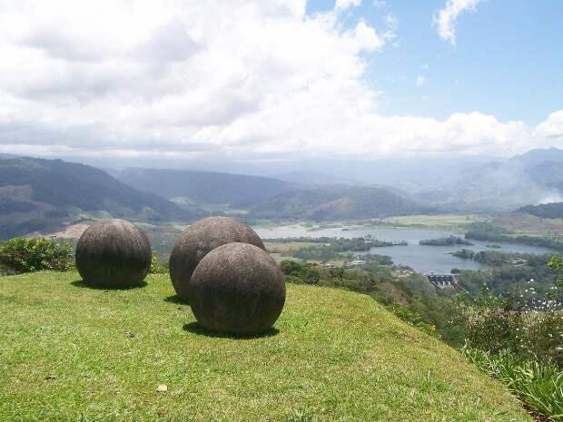 Каменные сферы Коста-Рика