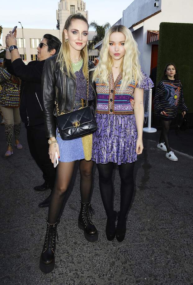 Кьяра Ферраньи, Дав Камерон на презентации M Missoni F/W 20 Pink Hot Dogs в Лос-Анджелесе, 4 февраля 2020 г.