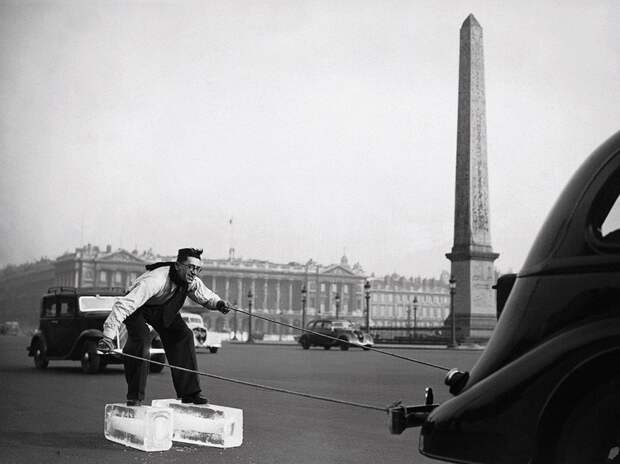 Скольжение на ледяных брусках, Париж, площадь Согласия, 1940 год. история, события, фото