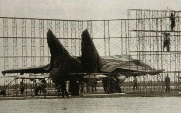 Побег из СССР на истребителе ссср, МиГ-25, дезертирство, летчик, длиннопост