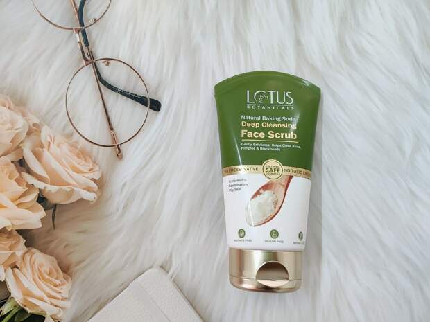 Lotus Deep Cleansing Face Scrub Review