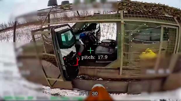 FPV-дроны поразили элементы связи, переправу и бронетехнику ВСУ в зоне СВО