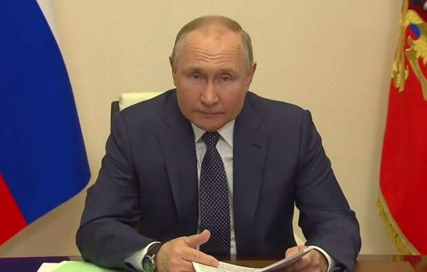 Путин подписал указ о торговле газом с недружественными странами только в рублях Путин подписал указ о торговле газом с недружественными странами только в рублях