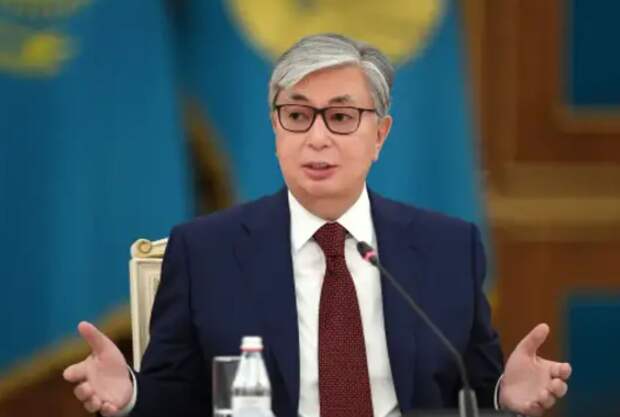 Токаев решил поиграть в антироссийские санкции и получил мгновенную ответку