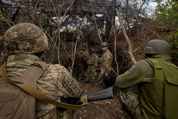 Военный эксперт Дандыкин: ВСУ перебрасывают десятки батальонов под Харьков