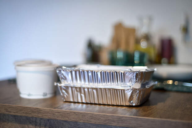 Эксперт Кузнецова: пластиковая тара для еды без маркировки может быть опасна