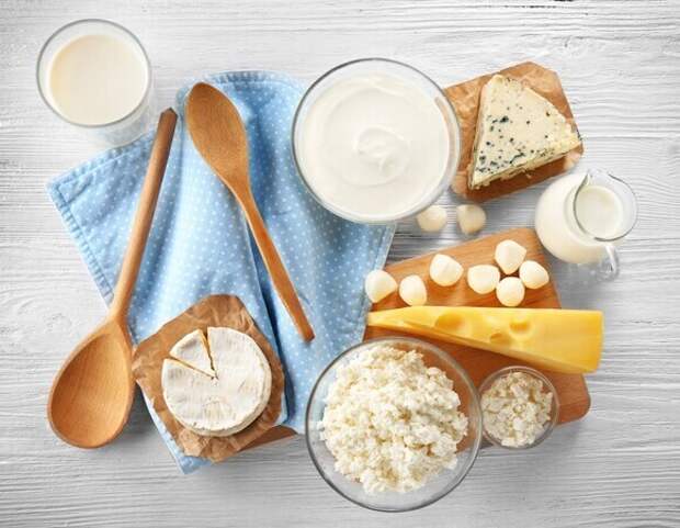 Эксперты посоветовали есть творог и сыр для профилактики остеопороза