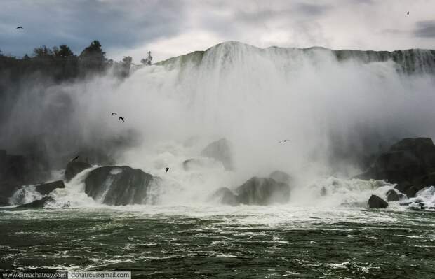 Ниагарский водопад. Вид изнутри Niagaraoutside04 Ниагарский водопад. Вид изнутри