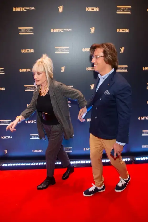 Максим Галкин с семьей гуляет по израильским улицам без дизайнерских шмоток и секьюрити