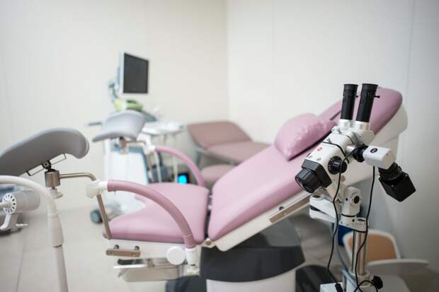 Гинеколог клиники в Нидерландах подменял донорскую сперму и стал отцом 16 детей