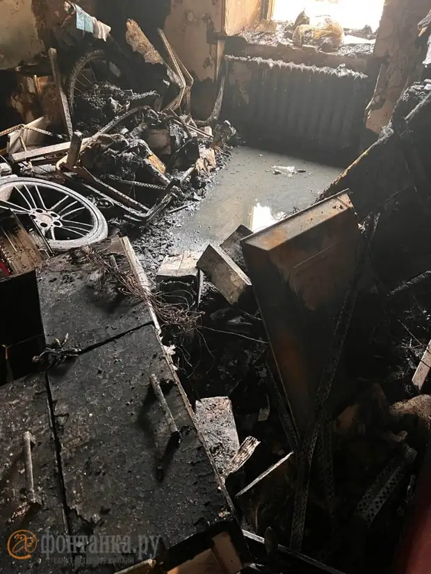 «Фонтанка» показывает, как выглядит студия на Карповке, сгоревшая ночью предположительно из-за майнинга