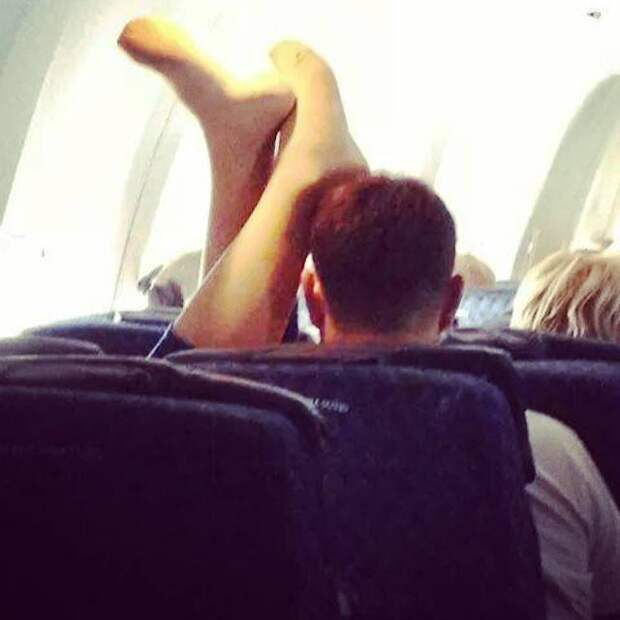 PassengerShaming09 Бывшая стюардесса выкладывает фотографии самых отвратительных пассажиров самолётов