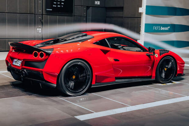 Новый суперкар на базе Ferrari F8 Tributo