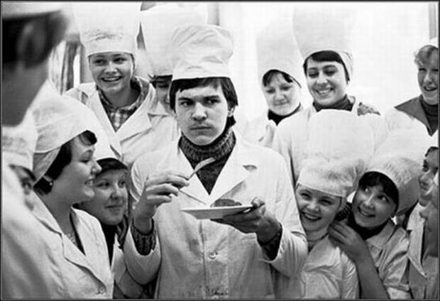 Жизнь людей в СССР (127 фото)