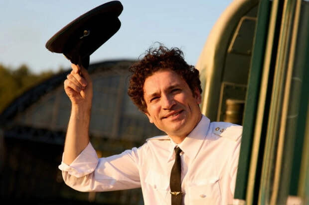 Казанова и Дон Жуан: как Антон Хабаров прошёл путь от танцев до главных ролей