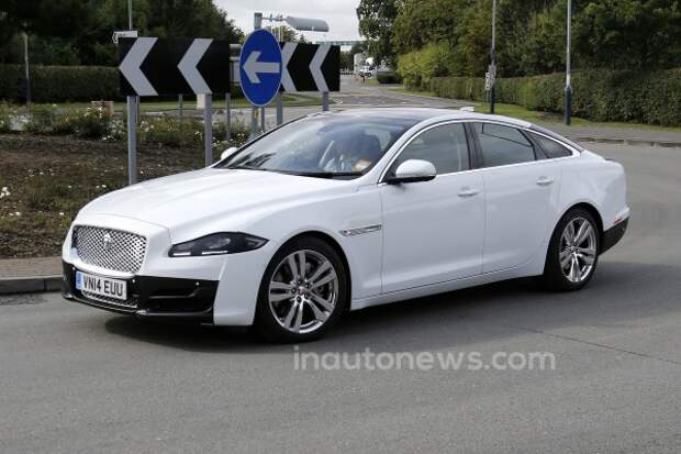 Jaguar XJ тестируют в Великобритании Jaguar XJ тестируют в Великобритании