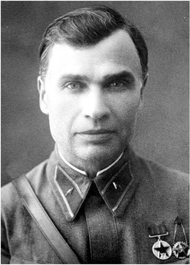 Павший смертью храбрых: командующий Юго-Западным фронтом генерал Кирпонос Павший смертью храбрых: командующий Юго-Западным фронтом генерал Кирпонос