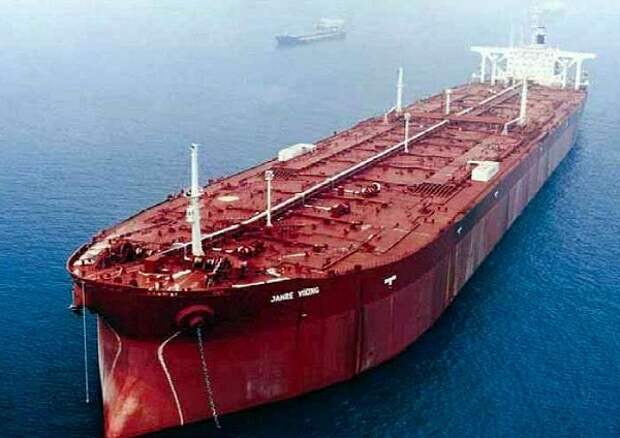 В восточных портах РФ перестают отгружать нефть на экспорт