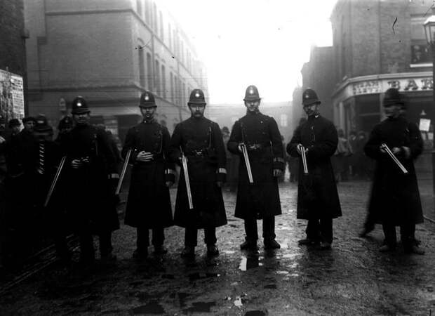 Полицейские, Англия, 1911 год военное, жандармы, исторические фото, милиция, полиция, факты