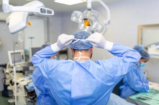 В Париже осудили врача за гибель миллиардера при увеличении полового органа