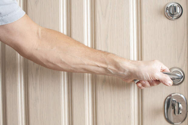 Mash: 90-летний москвич признался в обмане покупателей и все равно отсудил жилье