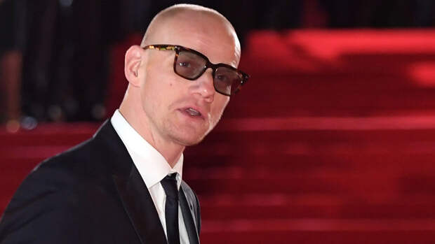 Актер Колокольников признался, что упал с лошади и сорвал поясницу на съемках