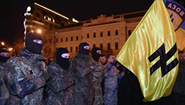 Бойцы добровольческого батальона Азов. Архивное фото Бойцы добровольческого батальона Азов. Архивное фото