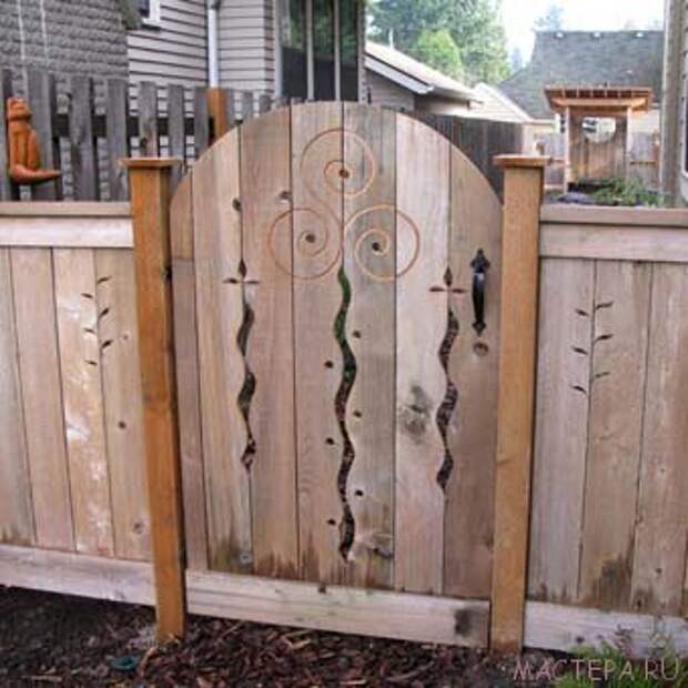 Деревянные заборы и ворота для дачи