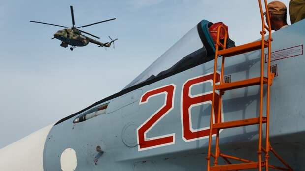 Минобороны: ВКС России и армия САР продолжают сжимать кольцо вокруг террористов под Дейр-эз-Зором Минобороны: ВКС России и армия САР продолжают сжимать кольцо вокруг террористов под Дейр-эз-Зором
