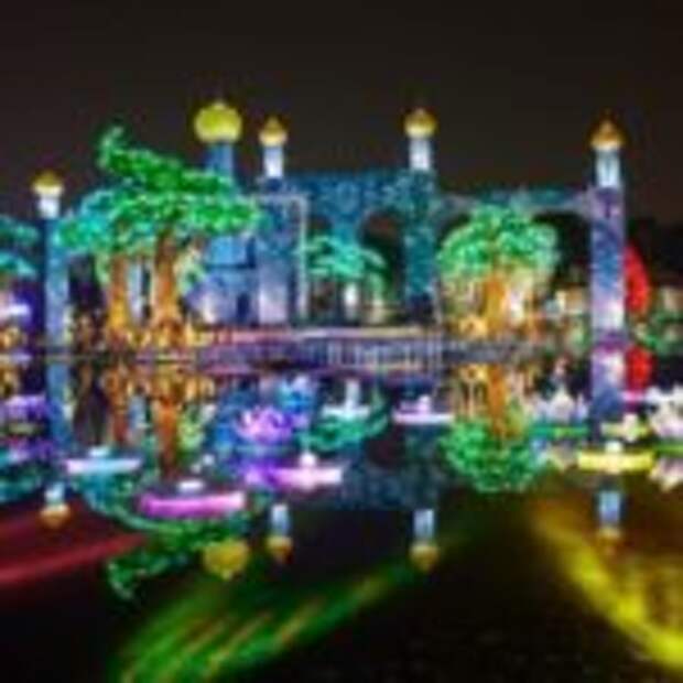 Светящийся сад в Дубаи — Dubai Garden Glow
