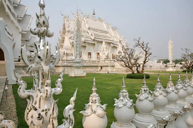 Храм Wat Rong  Khun