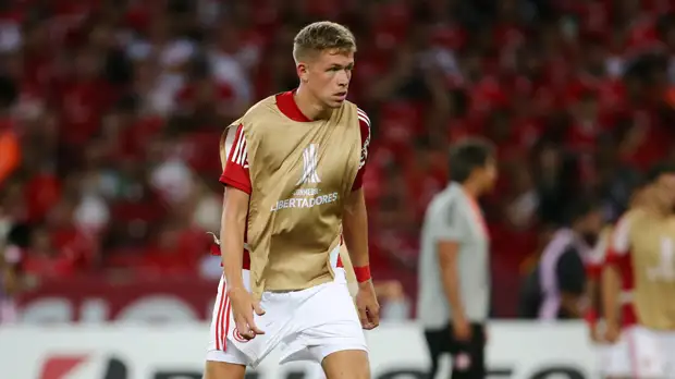 Футболист ЦСКА Фукс получил травму в дебютном матче за команду