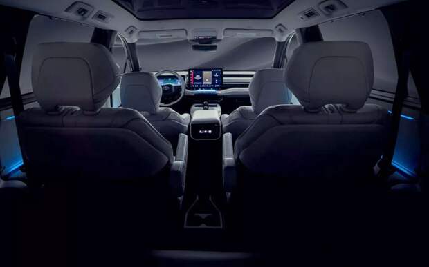 Toyota анонсировала совершенно новый Highlander — модель кардинально изменилась