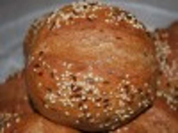 Ржаные хлебные булочки с отрубями и тмином