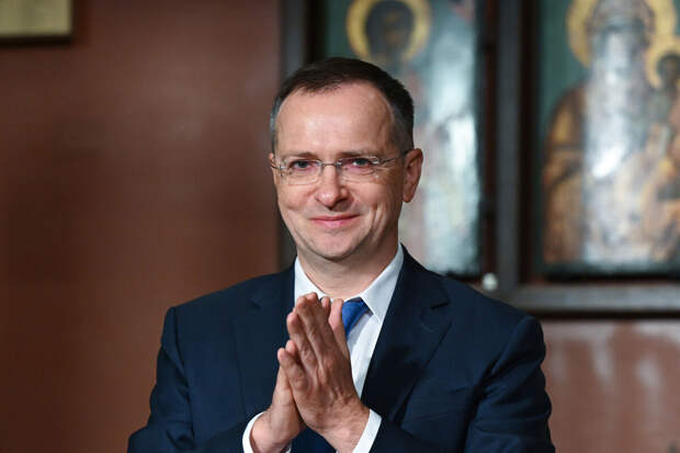 Мединский: готовые продукты из-за рубежа осложняют путь авторов из России