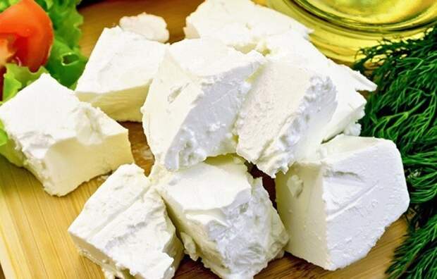 В порту Новороссийска задержали 20 тонн сыра из Египта: не прошел контроль