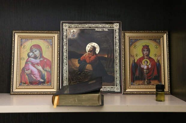 Иеромонах Макарий рассказал, где лучше встретить Новый год