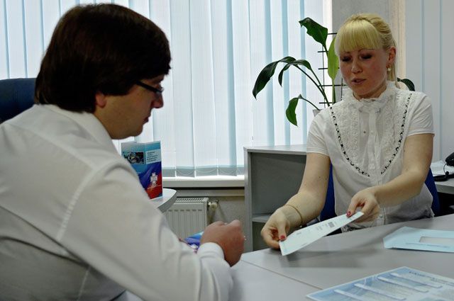 Летний отдых без хлопот: почему нужно брать полис ОМС в отпуск