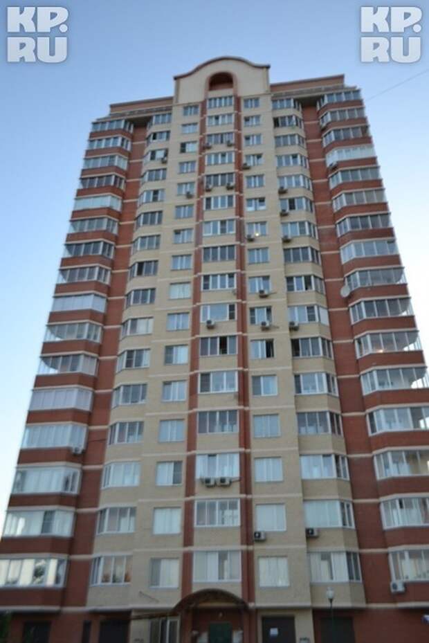 Последнее место жительства - элитный дом в Долгопрудном.