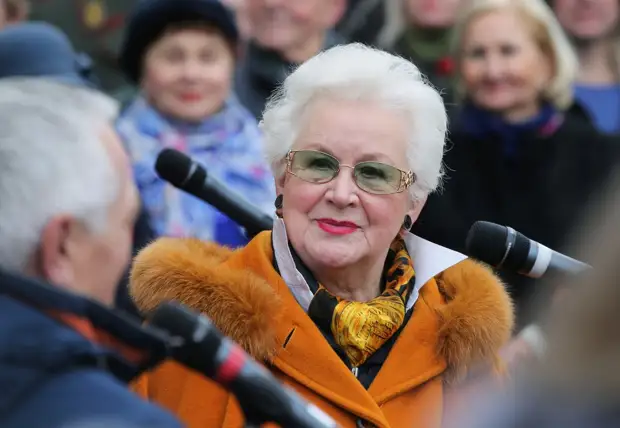 «В мой день рождения страна содрогнулась»: Анна Шатилова о возрасте и тонкостях работы на советском телевидении