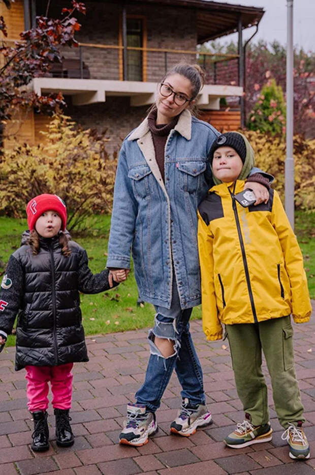 Инсайдер: Павел Прилучный расстался с Мирославой Карпович и хочет вернуться к бывшей жене Агате Муцениеце