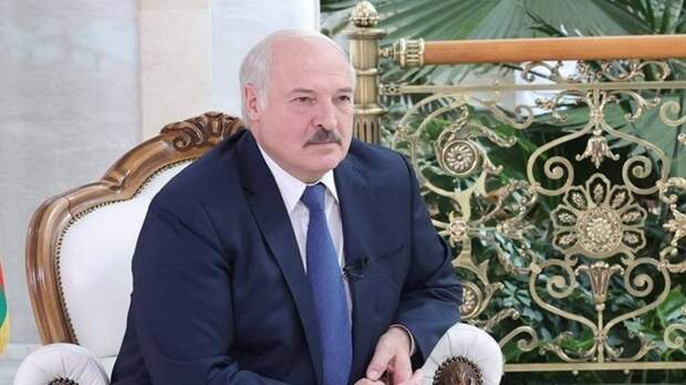 Лукашенко прибыл на польскую границу для оценки ситуации с мигрантами