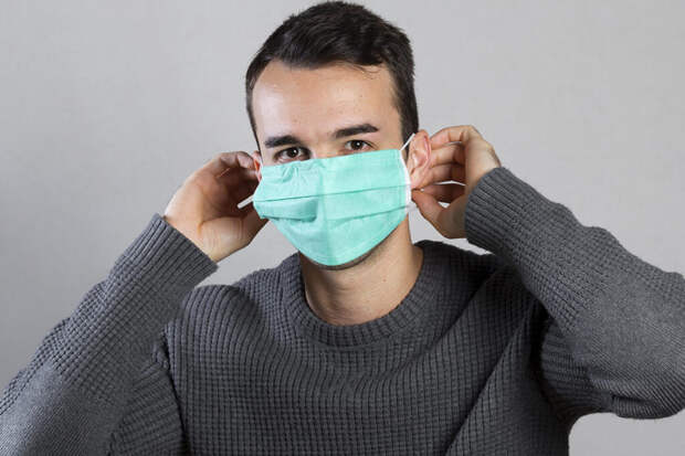 ВС РФ посчитал появление без маски в общественном месте значительным нарушением