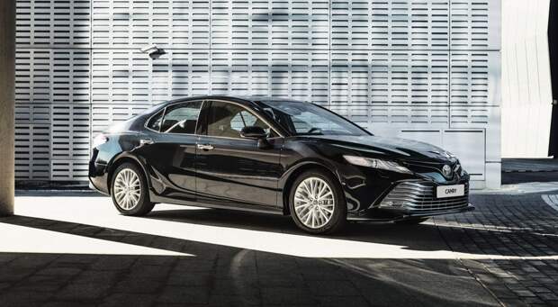 0007-camry-exterior_1600x900_tcm-3020-1333739