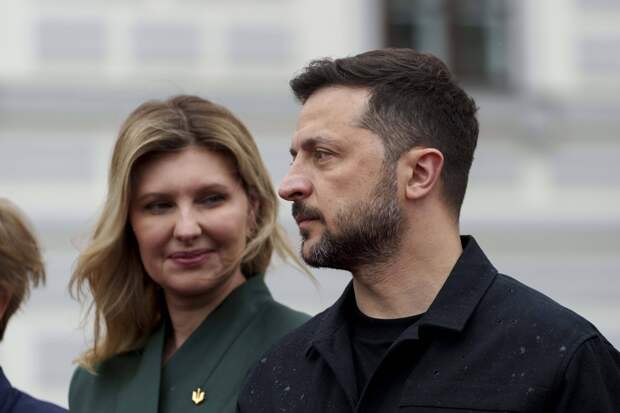 Названа сумма сбережений Зеленского и его супруги