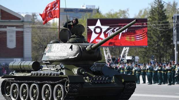 В Белоруссию доставили танки Т-34 из России для участия в военном параде
