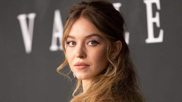 Сидни Суини может стать следующей девушкой Джеймса Бонда