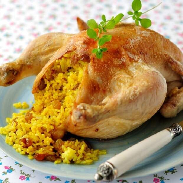 Курица с гарниром в духовке: подбор ингредиентов и рецепты приготовления
